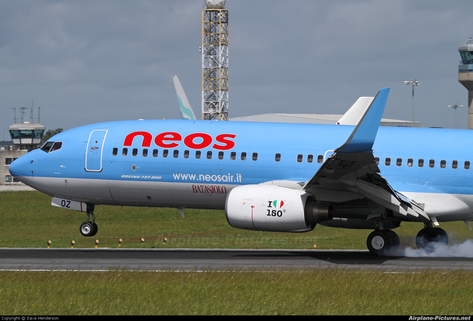 Neos I-NEOZ aircraft at Dublin