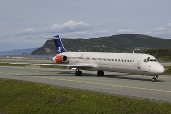 LN-ROT - SAS - Scandinavian Airlines McDonnell Douglas MD-82