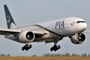 AP-BGK - PIA - Pakistan International Airlines Boeing 777-200ER aircraft