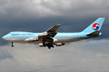 HL7449 - Korean Air Cargo Boeing 747-400F, ERF