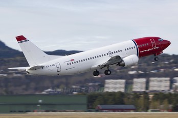 LN-KKC - Norwegian Air Shuttle Boeing 737-300