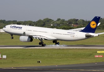 D-AIKH - Lufthansa Airbus A330-300