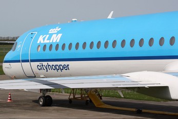 PH-OFA - KLM Cityhopper Fokker 100