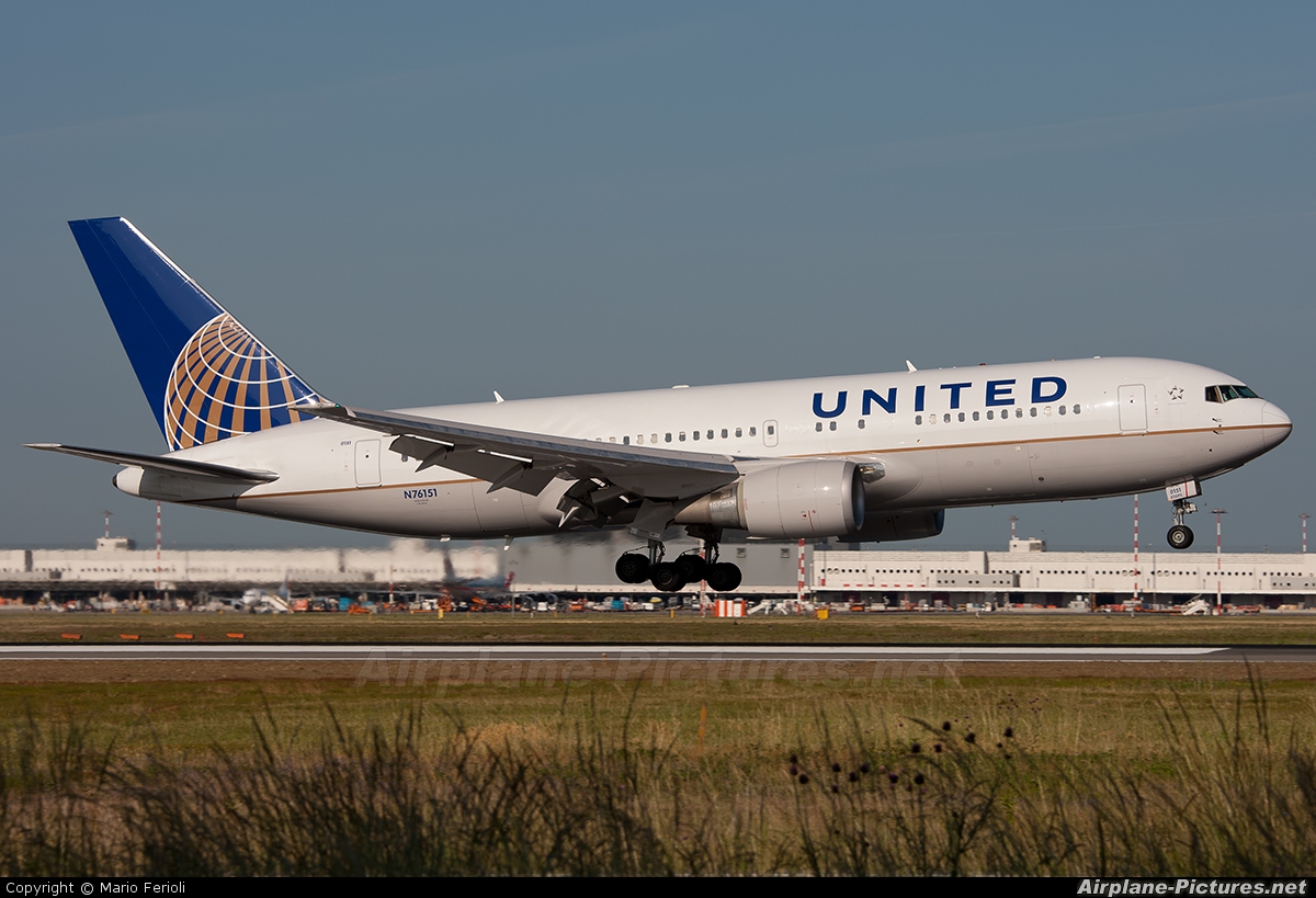 United Airlines N76151 aircraft at Milan - Malpensa