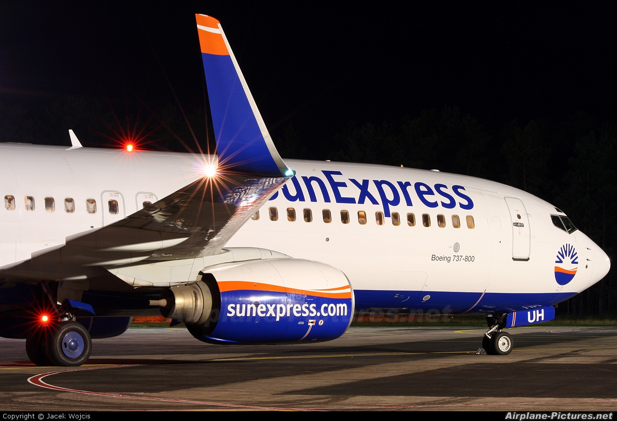 SunExpress TC-SUH aircraft at Bydgoszcz - Szwederowo