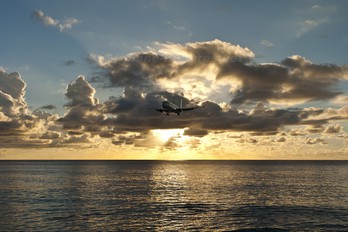 9Y-KIN - Caribbean Airlines  Boeing 737-800