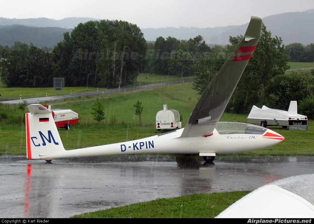 Private D-KPIN aircraft at Arnbruck