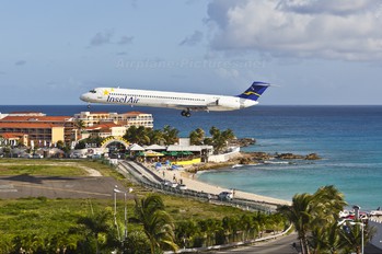 PJ-MDB - Insel Air McDonnell Douglas MD-82
