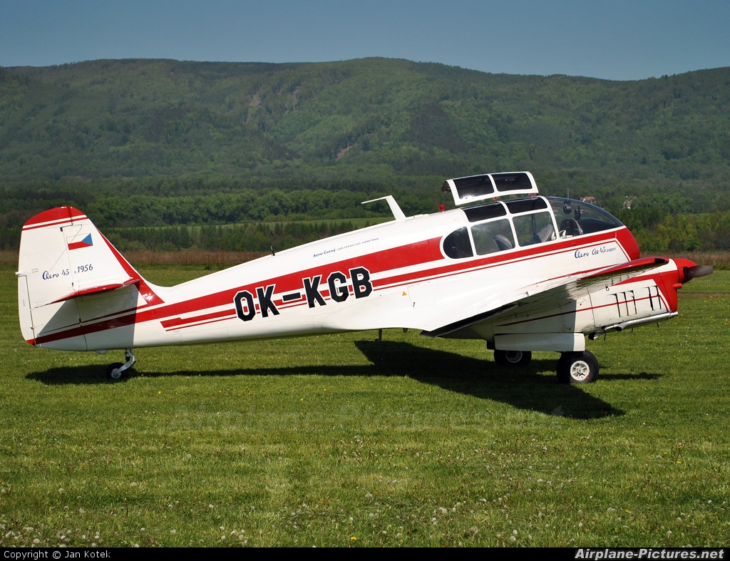 Private OK-KGB aircraft at Ústí nad Labem