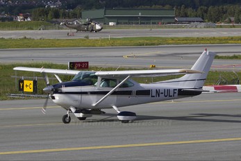 LN-ULF - Private Cessna 182 Skylane (all models except RG)