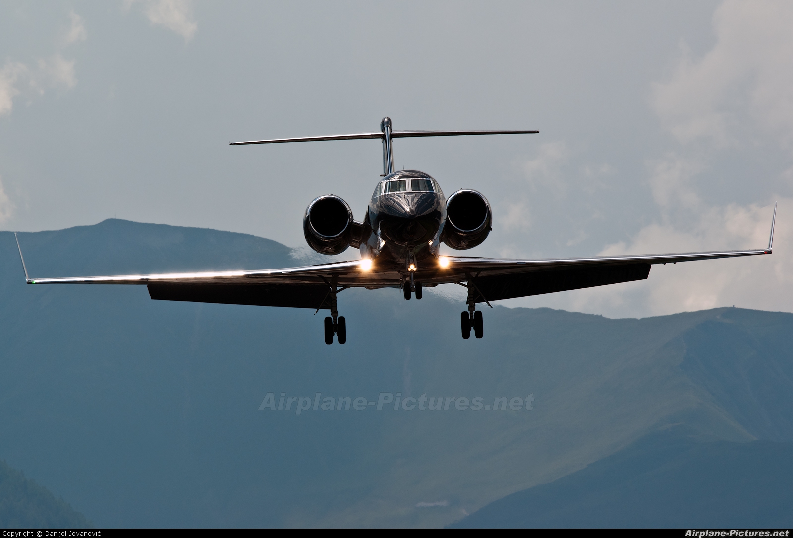 MJet Aviation OE-IZK aircraft at Innsbruck