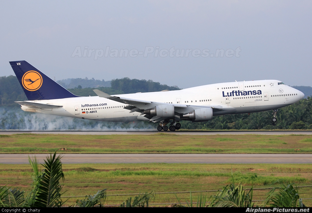 Lufthansa D-ABVX aircraft at Kuala Lumpur Intl