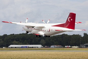 69-033 - Turkey - Air Force : Turkish Stars Transall C-160D