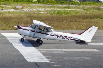 N52841 - Private Cessna 172 Skyhawk (all models except RG)