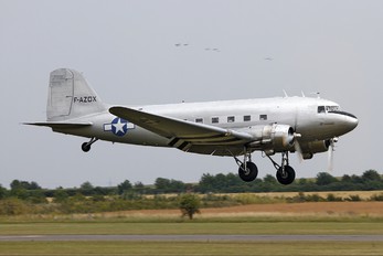 F-AZOX - Dakota sur la Normandie Douglas C-47A Skytrain