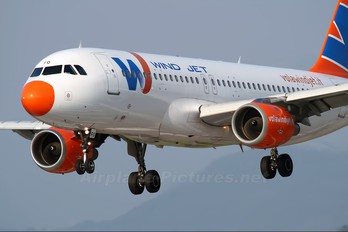 EI-DFO - Windjet Airbus A320