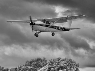 G-AXZU - Paragon Skydiving Club Cessna 182 Skylane (all models except RG)