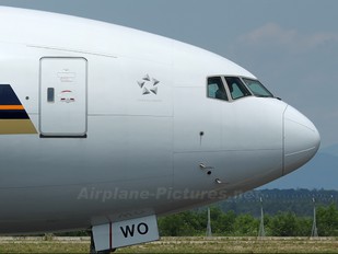 9V-SWO - Singapore Airlines Boeing 777-300ER