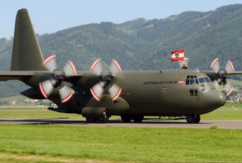 8T-CA - Austria - Air Force Lockheed Hercules C.1P