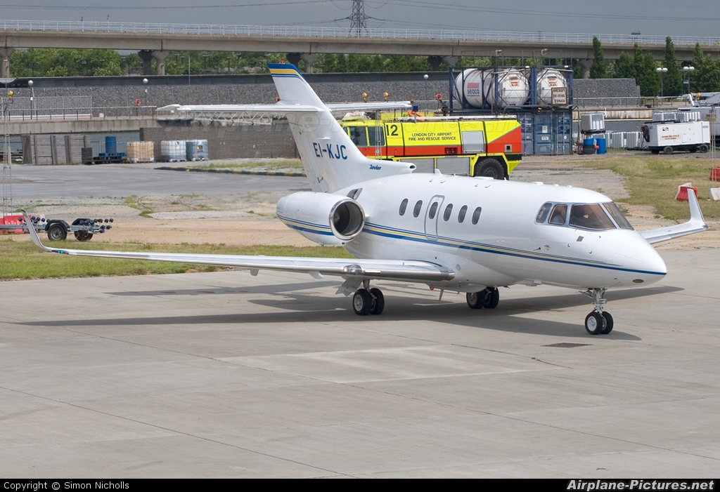 Private EI-KJC aircraft at London - City