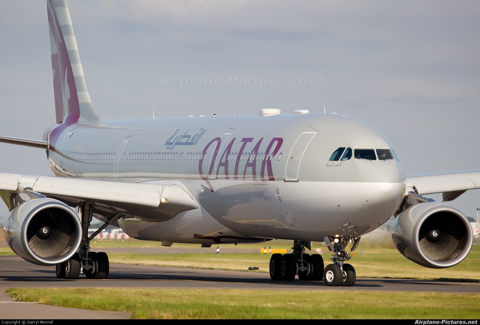 Qatar Airways A7-AEC aircraft at London - Heathrow
