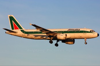 I-BIKD - Alitalia Airbus A320