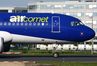 EC-KIK - Air Comet Airbus A320