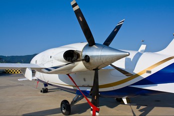 I-FXRH - Foxair Piaggio P.180 Avanti I & II
