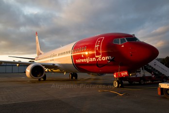 LN-DYR - Norwegian Air Shuttle Boeing 737-800