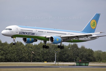 VP-BUD - Uzbekistan Airways Boeing 757-200
