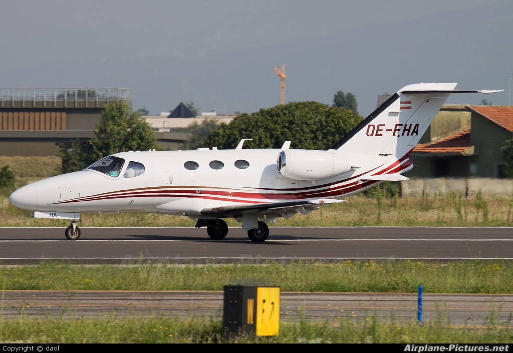 Globe Air OE-FHA aircraft at Verona - Villafranca