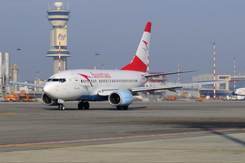 OE-LNM - Austrian Airlines/Arrows/Tyrolean Boeing 737-600