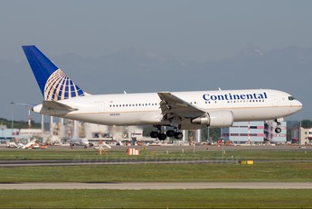 N68160 - Continental Airlines Boeing 767-200ER