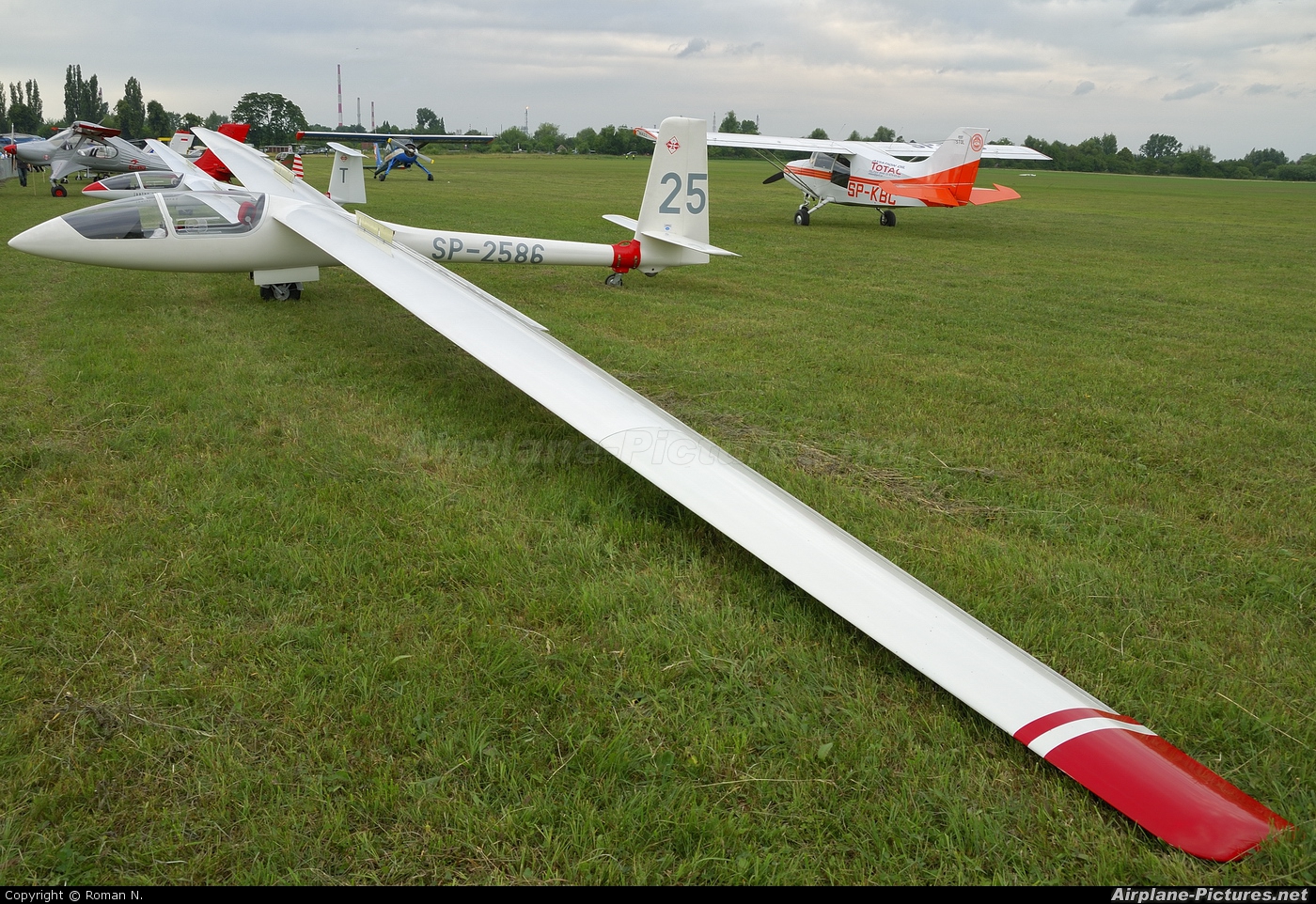 Aeroklub Ziemi Mazowieckiej SP-5286 aircraft at Płock