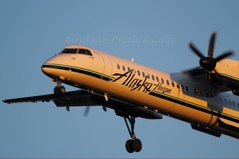 N447QX - Alaska Airlines - Horizon Air de Havilland Canada DHC-8-400Q / Bombardier Q400