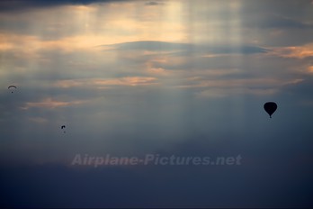 - - Private Balloon BB30