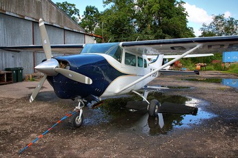 G-DROP - Skydive Strathallan Cessna 206 Stationair (all models)
