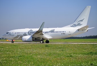 M-YBBJ - Global Jet Austria Boeing 737-700 BBJ