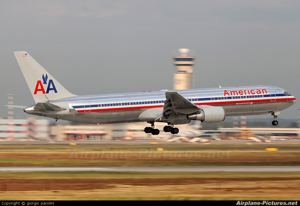 American Airlines N363AA aircraft at Milan - Malpensa