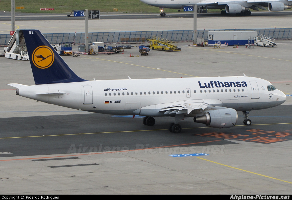 Lufthansa D-AIBE aircraft at Frankfurt