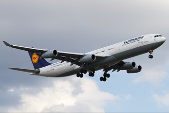 D-AIGI - Lufthansa Airbus A340-300