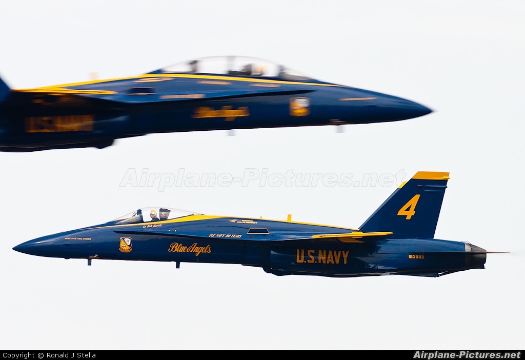 USA - Navy : Blue Angels 163093 aircraft at Quonset Point NAS