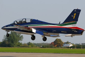 MM 54517 - Italy - Air Force "Frecce Tricolori" Aermacchi MB-339-A/PAN