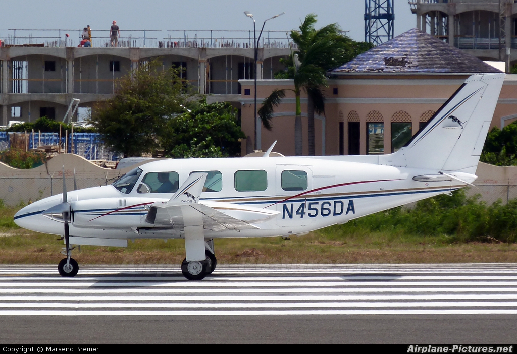 Private N456DA aircraft at Sint Maarten - Princess Juliana Intl