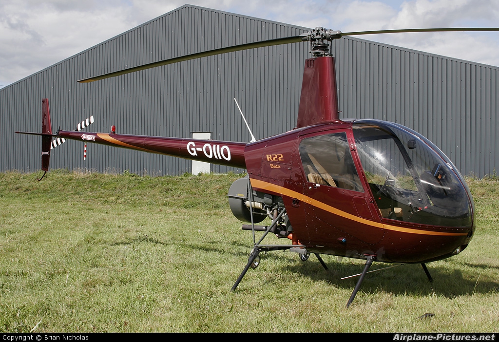 Whizzard Helicopters G-OIIO aircraft at Welshpool