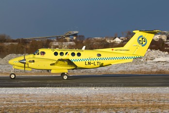 LN-LTI - Lufttransport Beechcraft 200 King Air