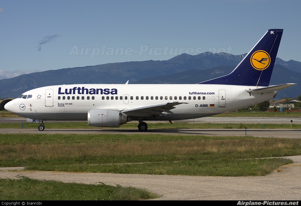 Lufthansa D-ABIK aircraft at Verona - Villafranca