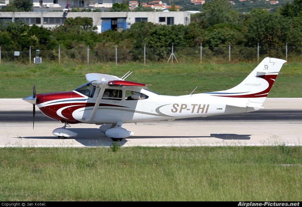 Private SP-THI aircraft at Split - Kaštela