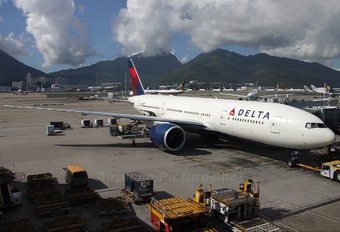 N701DN - Delta Air Lines Boeing 777-200LR