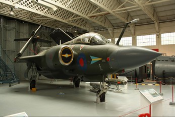 XV865 - Royal Air Force Blackburn Buccaneer S.2B